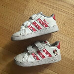 Adidas Kids Minnie Mouse White and Red Sneakers